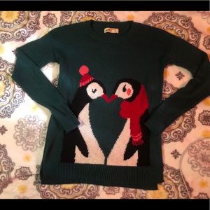 Penguin 🐧 sweater ❤️